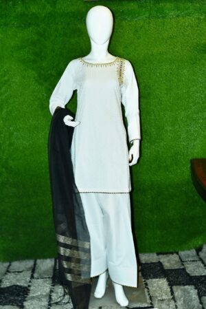 Graceful Self Jacquard Lawn 3 Piece Dress