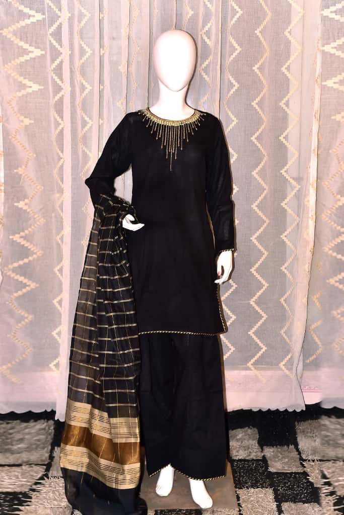 Self Jacquard Lawn 3 Piece hand work