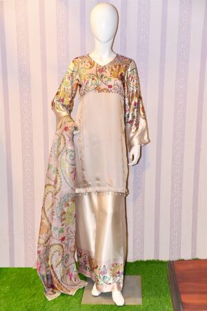 Digital Print with Hand Touching Suit